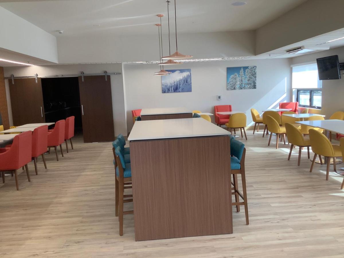 Comfort Suites Colorado Springs East - Medical Center Area Luaran gambar