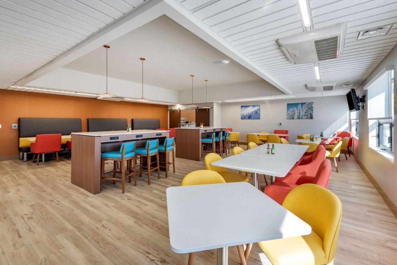 Comfort Suites Colorado Springs East - Medical Center Area Luaran gambar